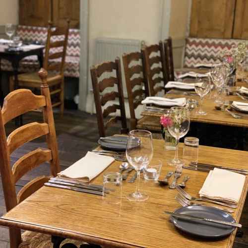 Bar Table for Food Restaurant