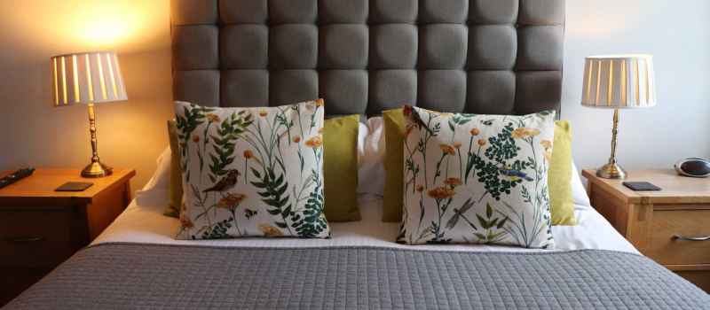 Bedroom Bed Pillows