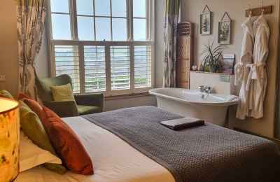Bedroom 3 Castle Hotel