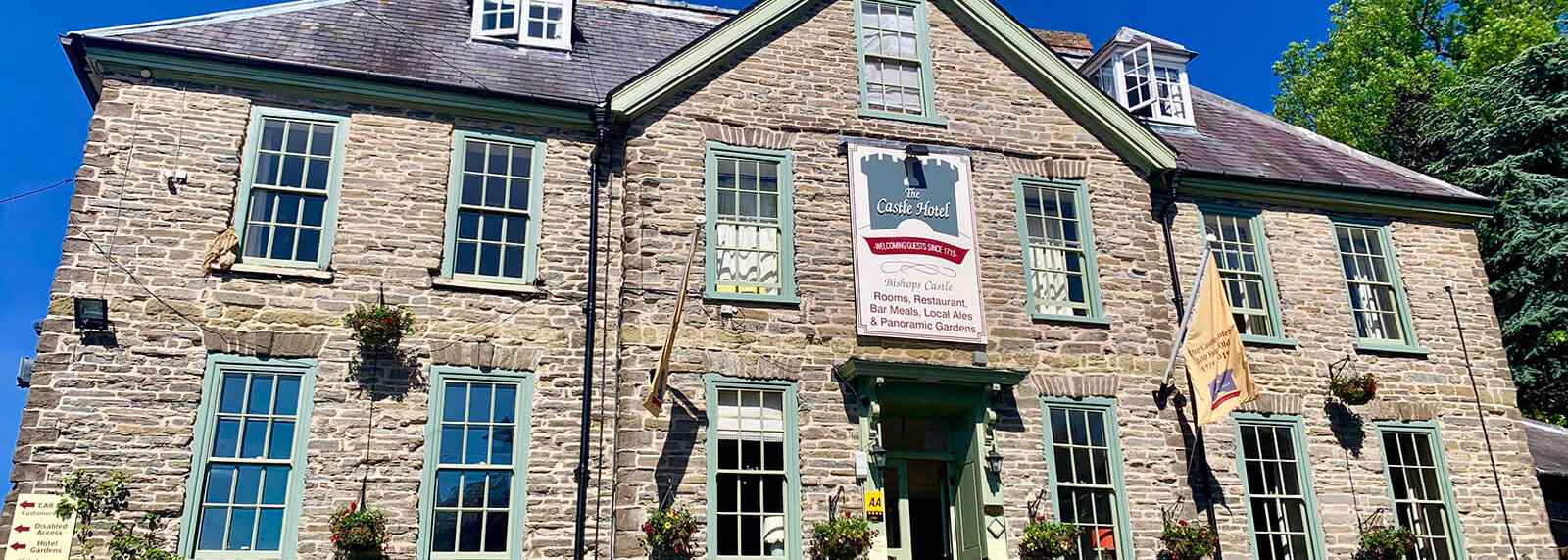 The Castle Hotel, Bishop's Castle - Accommodation in Shropshire
